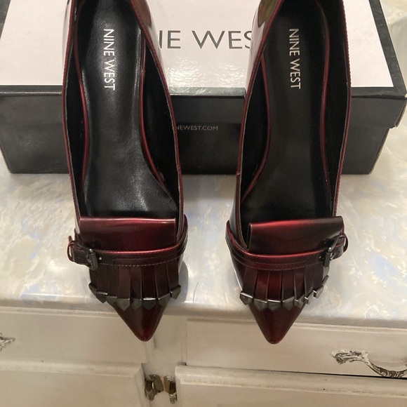 Nine West Loafers
Pointed Toe - Picture 3 of 14